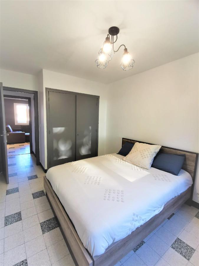 Appartement Tout Confort Refait A Neuf Moulins  Zewnętrze zdjęcie